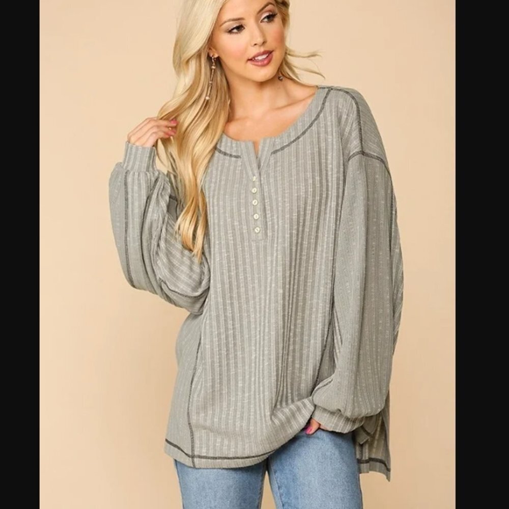 GiGio Oversized Lightweight Grey Knit Tunic - Size Small